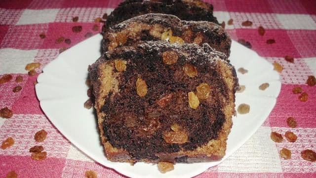 Chec de post cu cacao și stafide