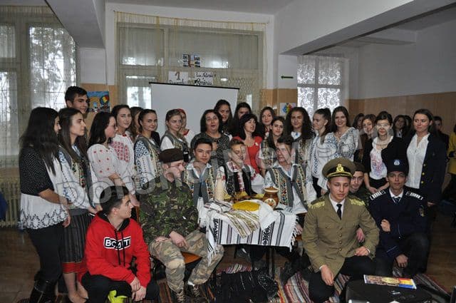 1 Decembrie la Colegiul Național „Grigore Ghica” Dorohoi - FOTO