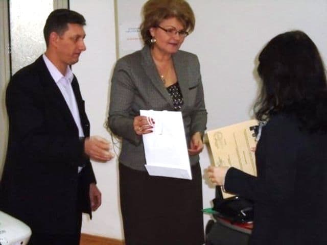 Stagiu de formare naţională la care au participat 41 de profesori şi de inspectori şcolari pentru limba franceză din cele 8 judeţe ale Moldovei