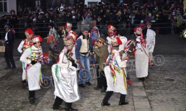 Parada formațiilor de datini și obiceiuri 2015: Au început înscrierile urătorilor!