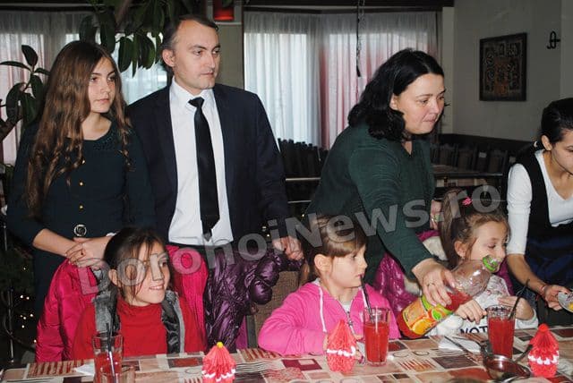 Proiectul „Redescoperă Crăciunul” a adus un zâmbet „mai special” pe fața a 20 de copii - FOTO