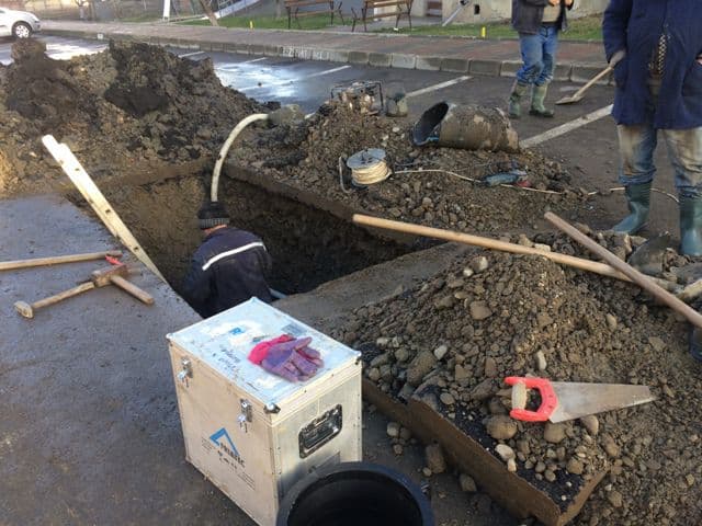 Nova ApaServ Dorohoi anunță că avaria de pe strada Spiru Haret va fi rezolvată în cursul zilei de miercuri! - FOTO