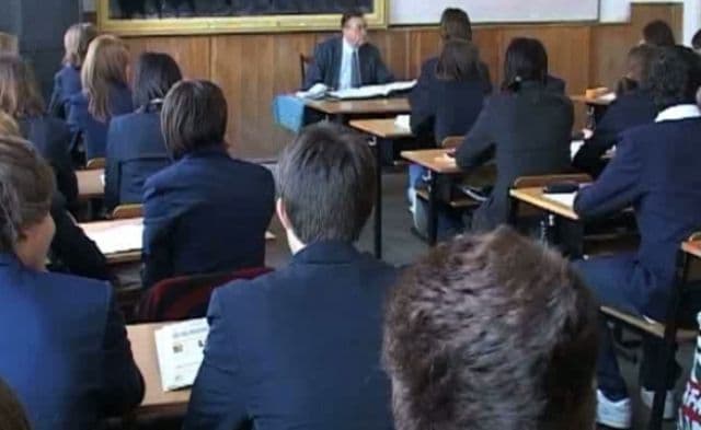 Propunerile de plan-cadru pentru clasele V-VIII, în dezbatere publică