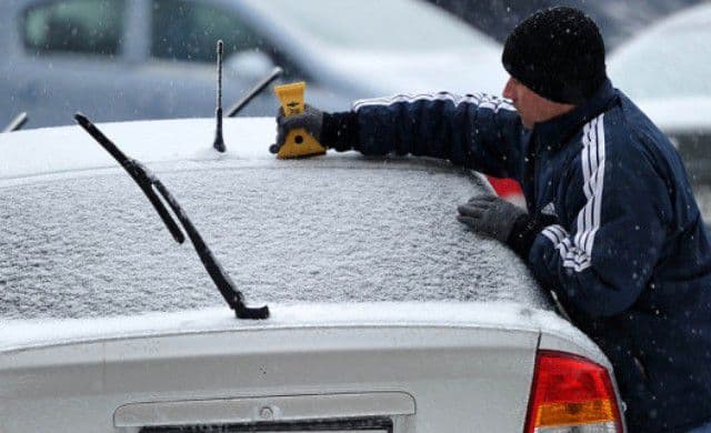 Temperaturile vor scădea şi cu 20 de grade începând de marţi