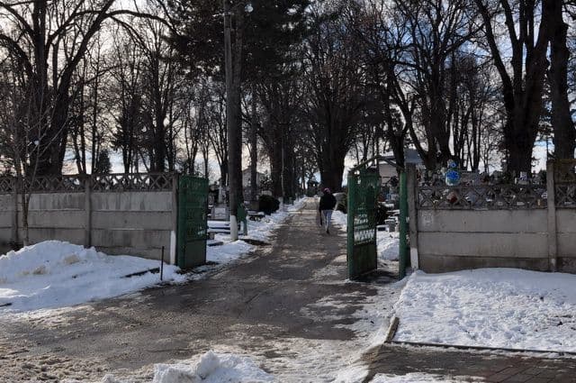 Dorohoi WC cimitir (3)