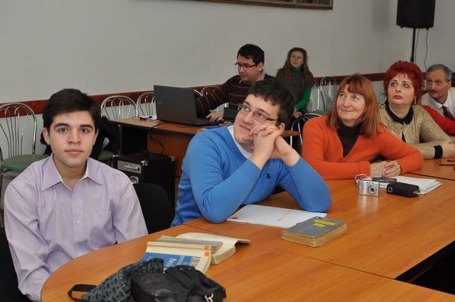 Editor Eminescu 13