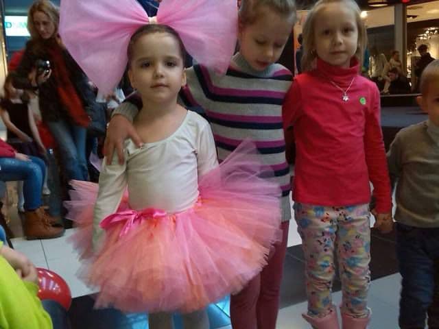 Scoala-de-Modelling-si-Bune-Maniere-Ellite-Models-Arlechin-Botosani.jpg-17