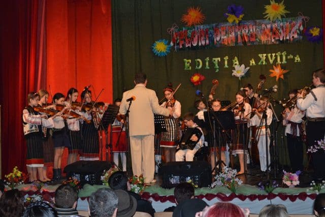 Flori pentru mama 2015_20