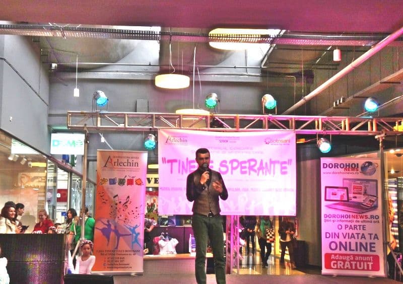 Mărţişoare pentru doamne la Botoşani Shopping Center (6)