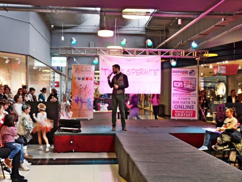 Mărţişoare pentru doamne la Botoşani Shopping Center (7)
