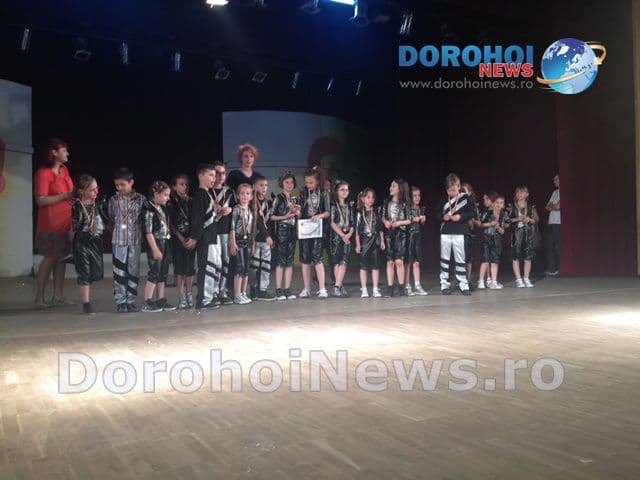 Formatia de dansuri SUNSHINE Dorohoi_02