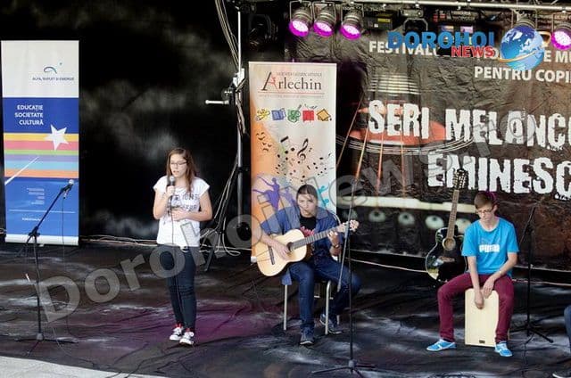 Festivalul National de Muzica Folk16