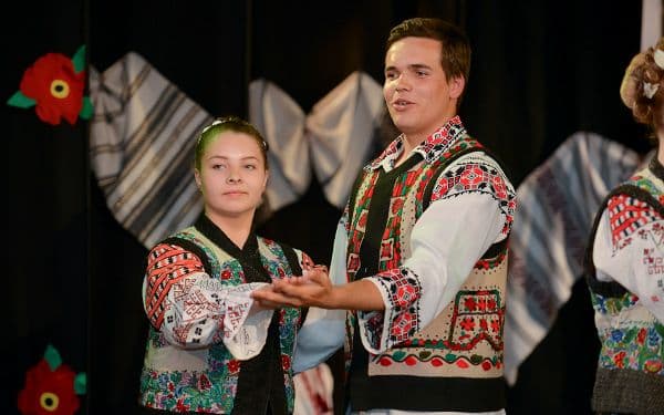 Cant si joc Moldovenesc 7