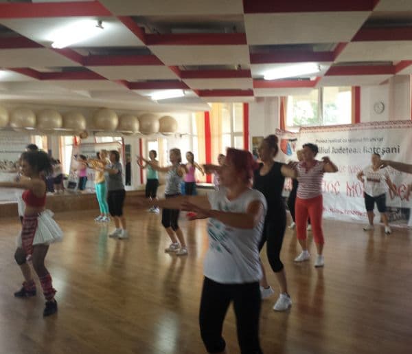 Vezi ce activități au fost organizate în cadrul proiectului Festivalul Naţional de Dans şi Muzică Po