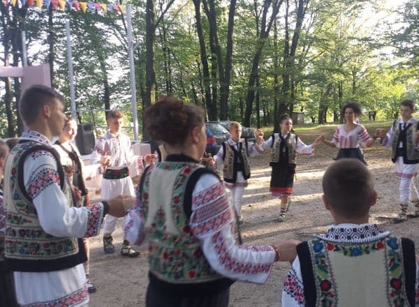 Vezi ce activități au fost organizate în cadrul proiectului Festivalul Naţional de Dans şi Muzică Po