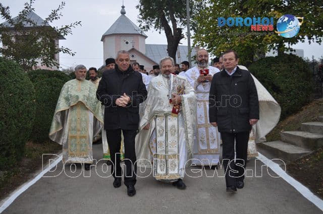 Slujba de re-sfintire Biserica Trestiana, Dorohoi_01