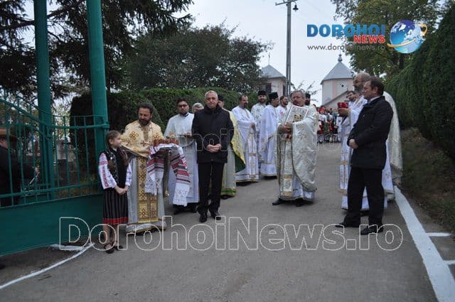 Slujba de re-sfintire Biserica Trestiana, Dorohoi_06