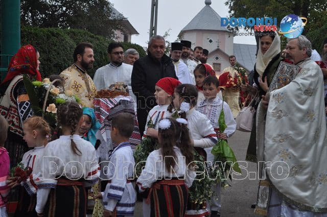 Slujba de re-sfintire Biserica Trestiana, Dorohoi_08