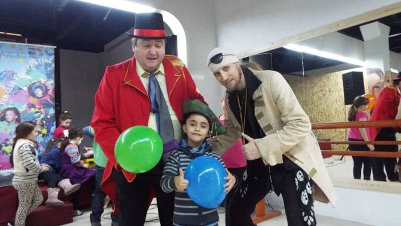 profesorul de joaca - clubul arlechin - botosani shopping center 4