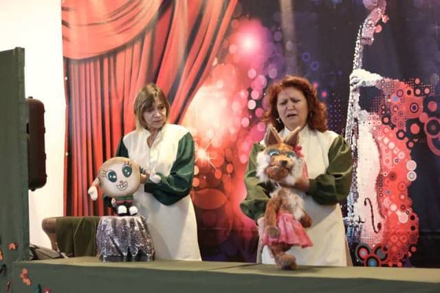 Teatru de papusi Vasilache - Traistuta cu povesti-uvertura