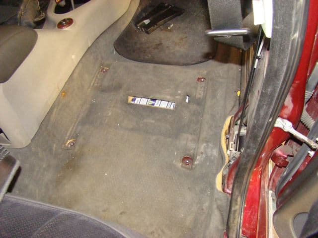 igarete de contrabandă descoperite cu ajutorul câinelui MICAX - 6