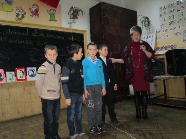 coala Gimnazială Dimitrie Pompeiu Broscăuţi (11)