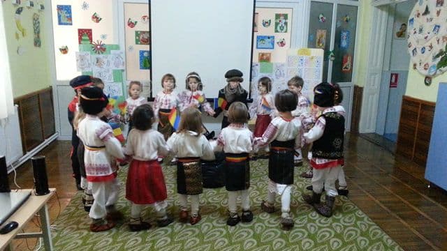 Ziua Unirii sarbatorita la Grădinita nr.6 Dorohoi _03