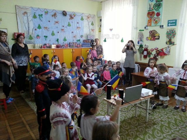 Ziua Unirii sarbatorita la Grădinita nr.6 Dorohoi _12