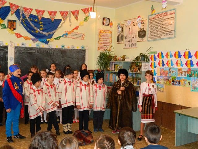 Scoala Gimnaziala Al. I. Cuza Dorohoi03