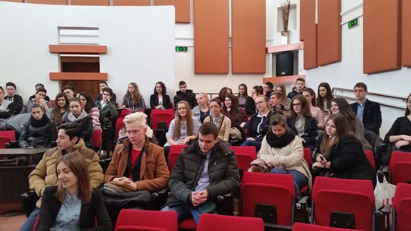 Educatia adolescentilor (5)
