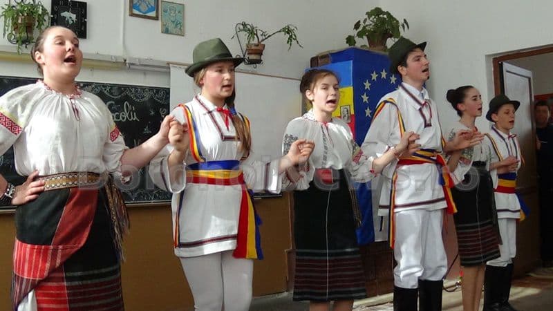 Scoala Gimnaziala Nr.1 Vaculesti - 150 de ani de la infiintare_10