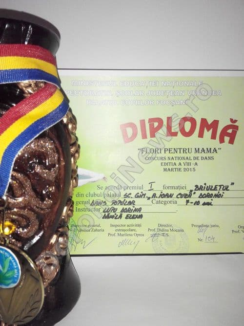 Premiul I la concursul de dansuri populare de la FOCSANI (7)