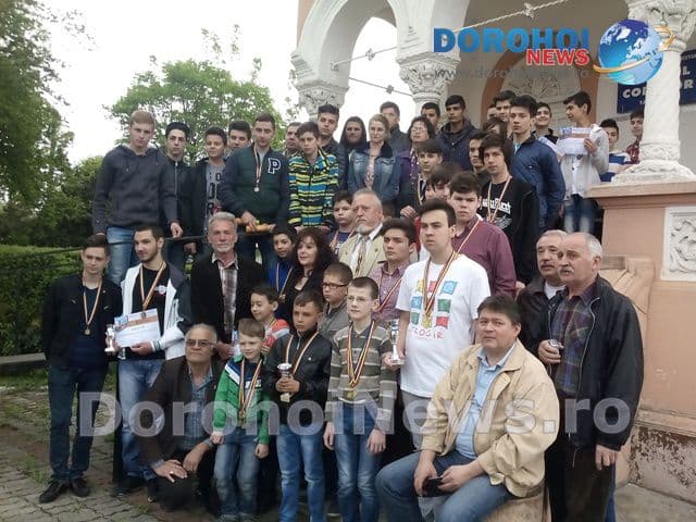 Echipa de robotica Palatul Copiilor Botosani  (2)