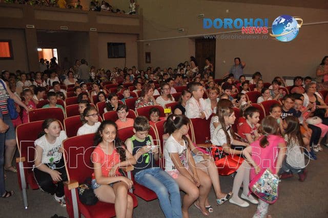 Spectacol maraton la Dorohoi_01