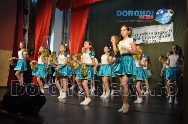 Spectacol maraton la Dorohoi_02