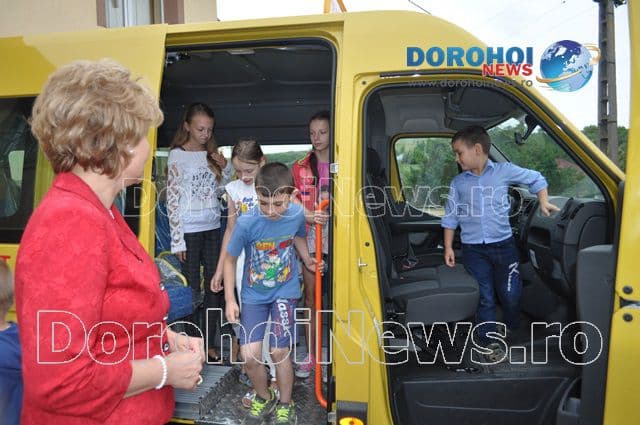 Mihaela Hunca_microbuze scolare_016