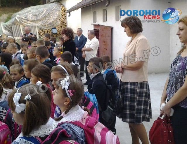 Scoala Corlateni 13
