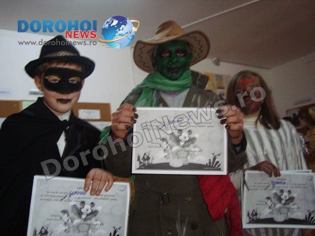 Halloween la Scoala Strateni 05
