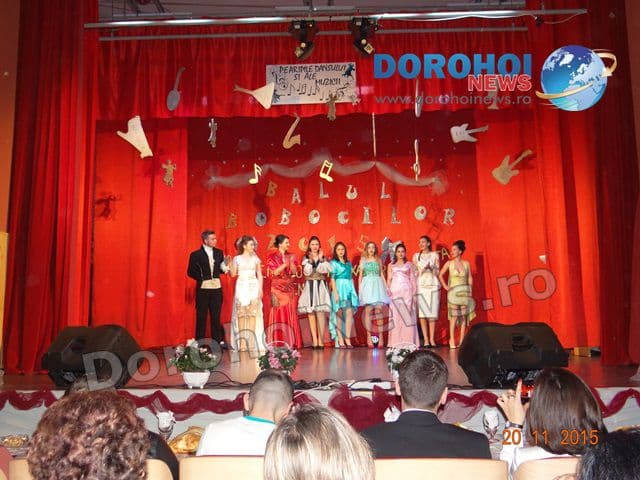 Balul Bobocilor Vlahuta 03