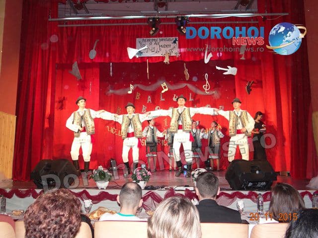 Balul Bobocilor Vlahuta 04
