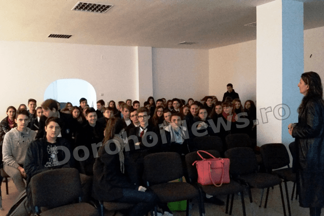 activitate Liceul Regina Maria 06