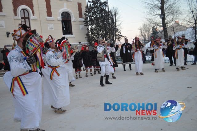 Banda Cordareanca_Formatii de datini si obiceiuri 31 decembrie 2014_14