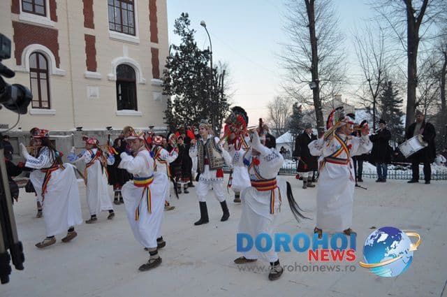 Banda Cordareanca_Formatii de datini si obiceiuri 31 decembrie 2014_16