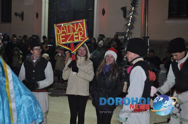 Banda Iezer_Formatii de datini si obiceiuri 31 decembrie 2014_06