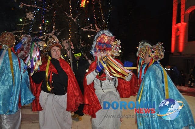 Banda Iezer_Formatii de datini si obiceiuri 31 decembrie 2014_09