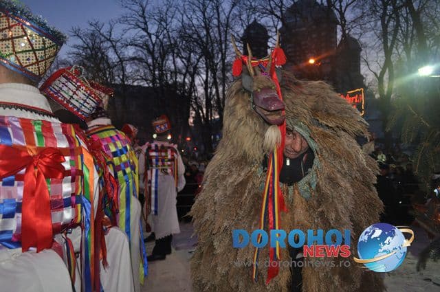 Banda Broscauti_Formatii de datini si obiceiuri 31 decembrie 2014_06