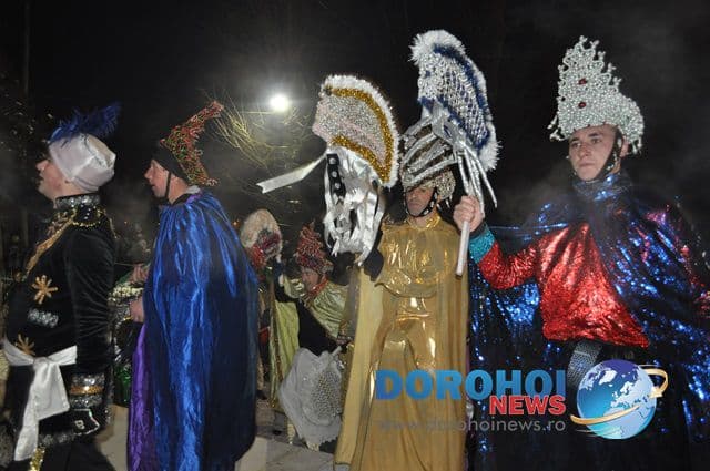 Banda Olinescu_Formatii de datini si obiceiuri 31 decembrie 2014_02