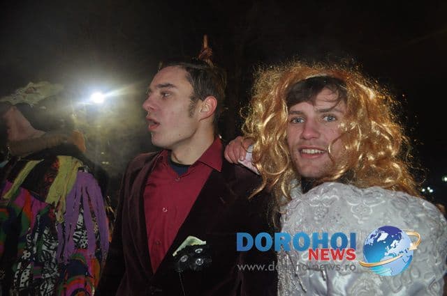 Banda Olinescu_Formatii de datini si obiceiuri 31 decembrie 2014_07
