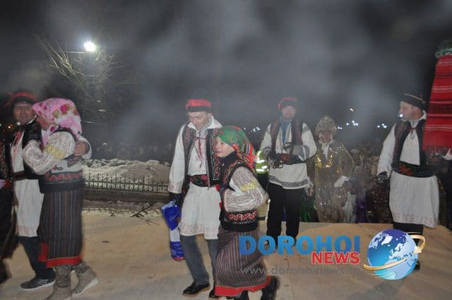 Banda Sumanarenilor_Formatii de datini si obiceiuri 31 decembrie 2014_01