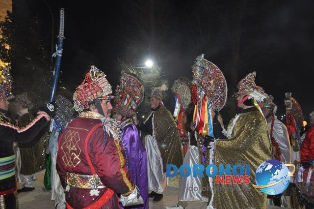 Banda Sumanarenilor_Formatii de datini si obiceiuri 31 decembrie 2014_03